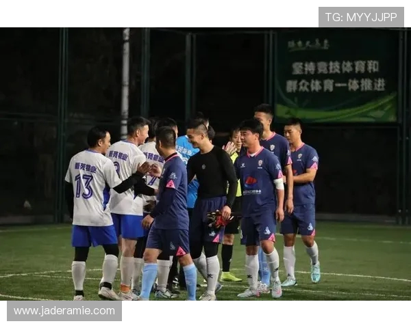 绿茵争锋荣耀之战揭幕豪门争锋点燃激情足球盛宴 绿茵争锋荣耀之战揭幕豪门争锋点燃激情足球盛宴