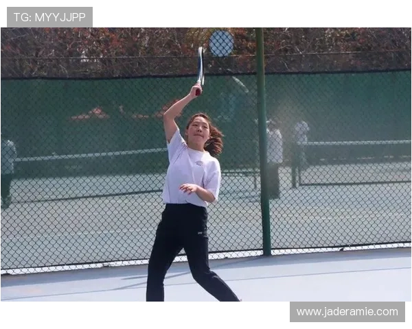 深圳网球队荣登网球节奏排行榜第五名引发广泛关注与讨论 深圳网球队荣登网球节奏排行榜第五名引发广泛关注与讨论