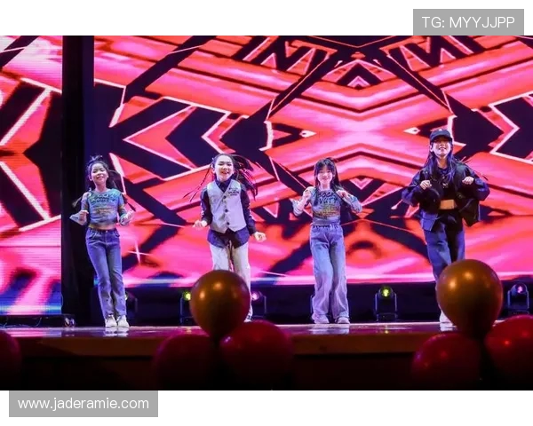 街舞热潮中的成都街舞队包夹现象解析与影响探讨