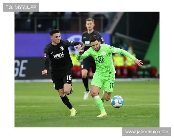 奥格斯堡主场迎战沃尔夫斯堡期待精彩对决与激烈竞争 奥格斯堡主场迎战沃尔夫斯堡期待精彩对决与激烈竞争